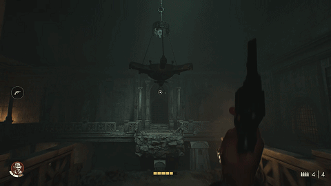 玩家可以使用琼斯博士标誌性的鞭子进行攀爬、过桥或启动机关，并且这些互动绝非单纯的按键触发，而是融入了物理模拟和环境变化。